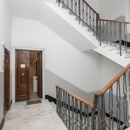 Real Italian Estate - Luxury Black&White Genoa Exterior photo